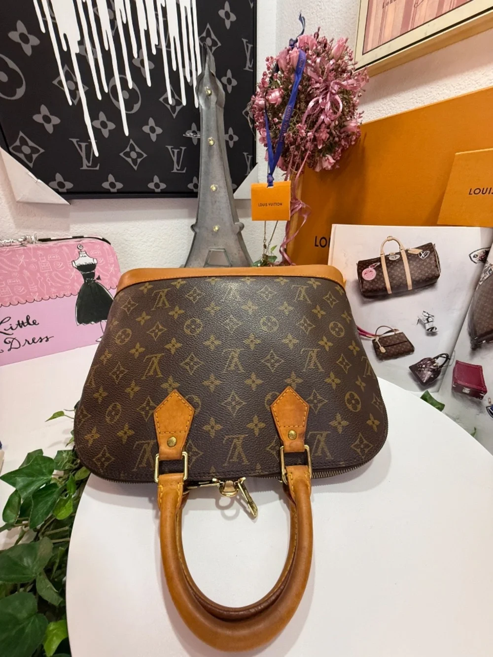 HERMOSA LOUIS VUITTON ALMA BAG! - Picture 4 of 17